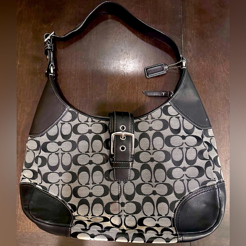 ✨COACH Boho Signature C Black Leather Shoulder Bag✨